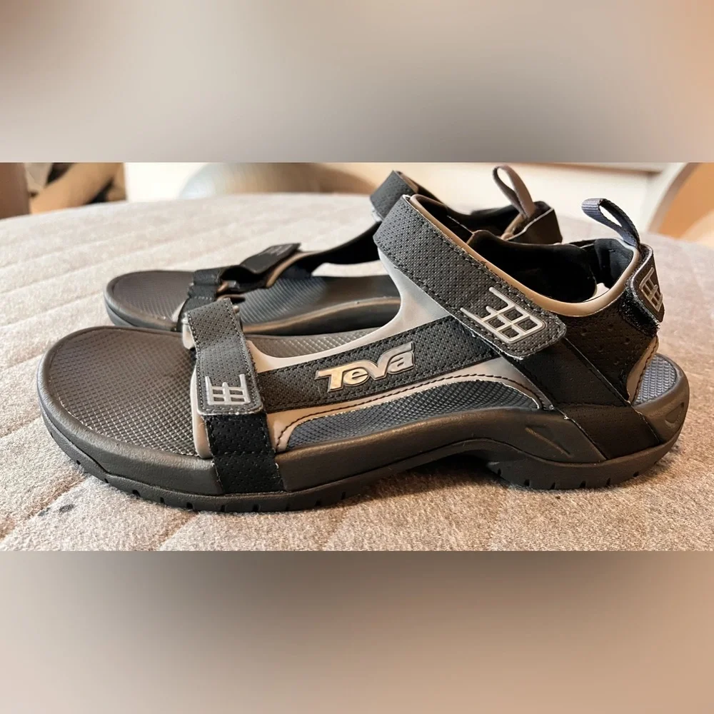 Teva Men’s Minam 4289 Black & Gray Adjustable Hiking Sandals Orig $70 Exc Cond